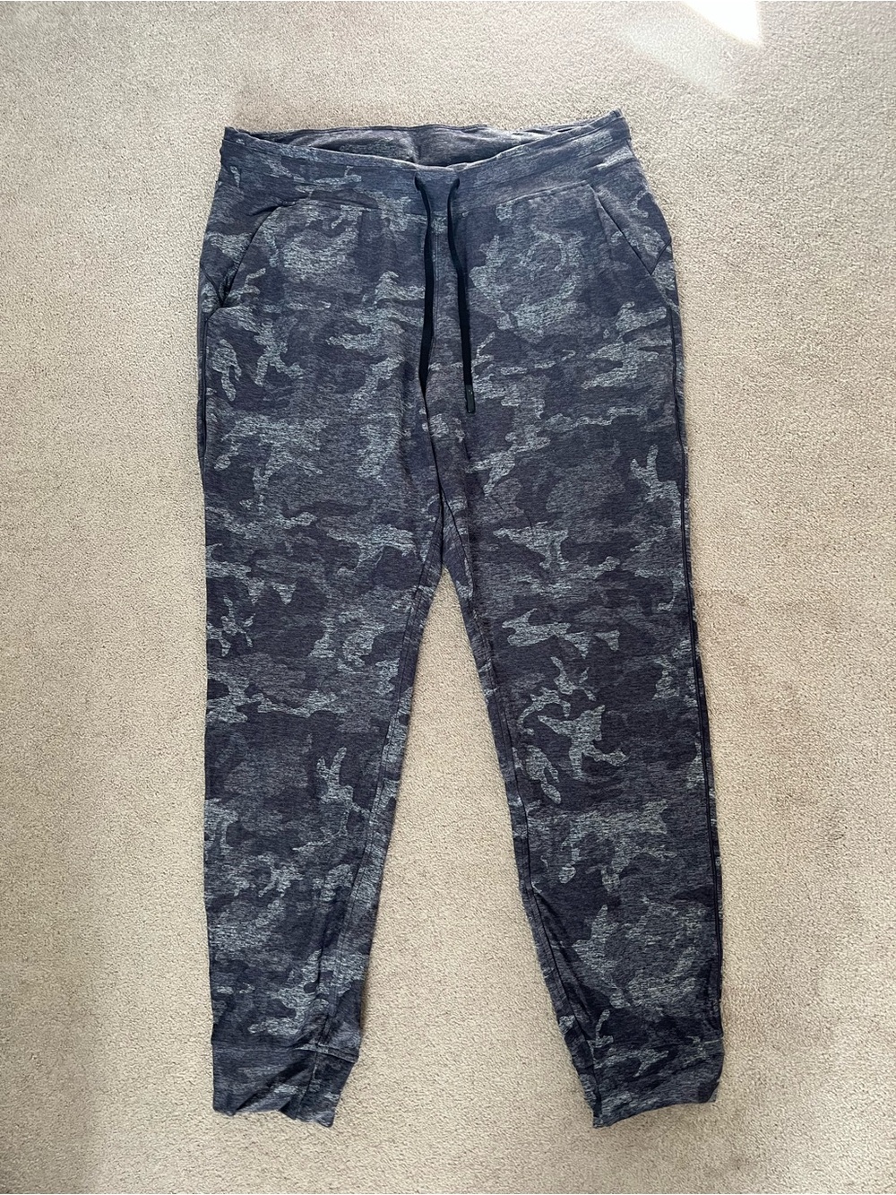 Lululemon ready to rulu joggers camo - Picture 4 of 8